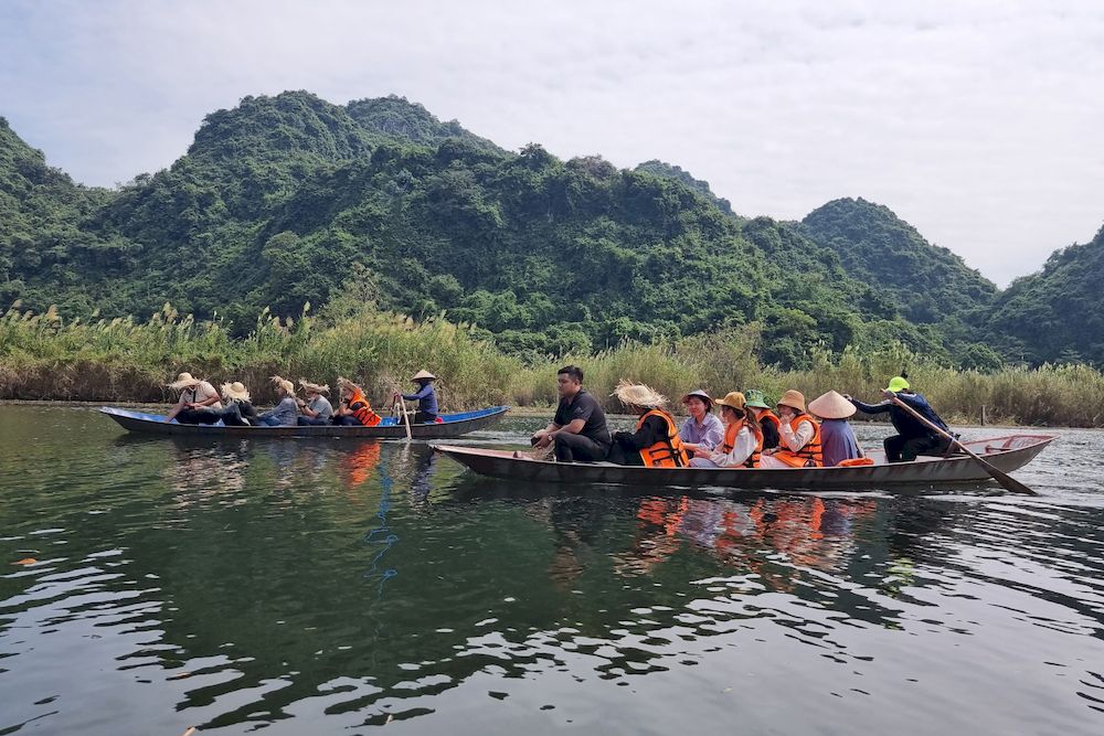 Unique Tam Building Chua Huong 2022 Tam Trong Tri Sang 3